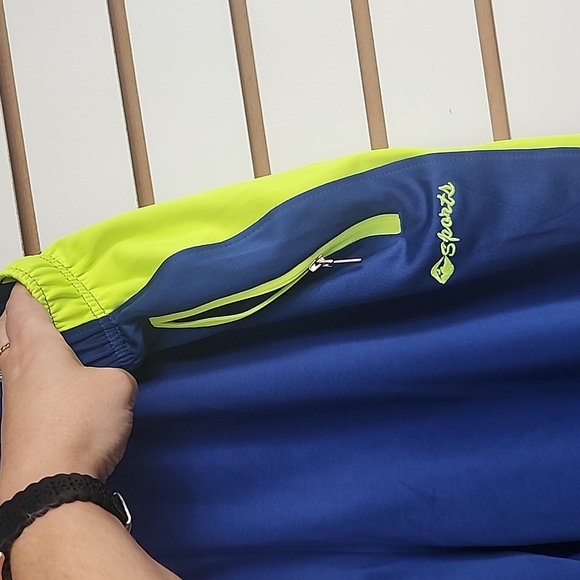 TBMPOY track suit 2x - Picture 8 of 9